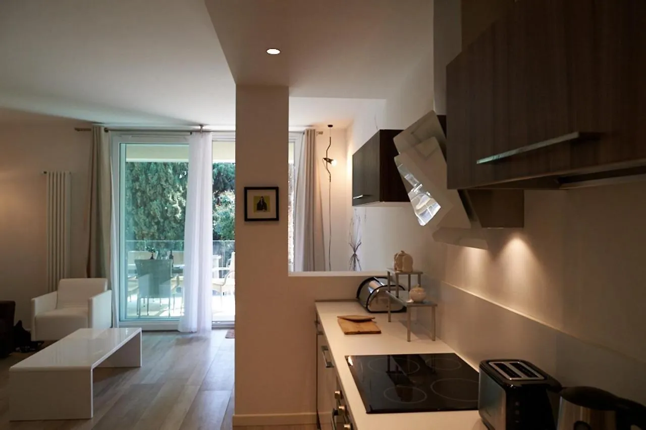 Apartment Minnie By Garda Fewo Gardone Riviera Italien